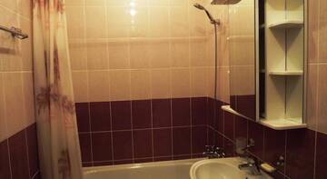 Стандартный трехместный номер в Гостинице Гостевой дом Дивеевский